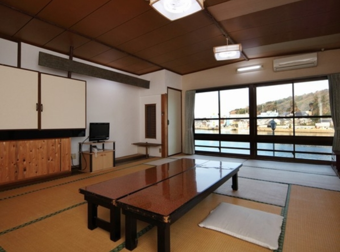 割烹旅館 筑前屋