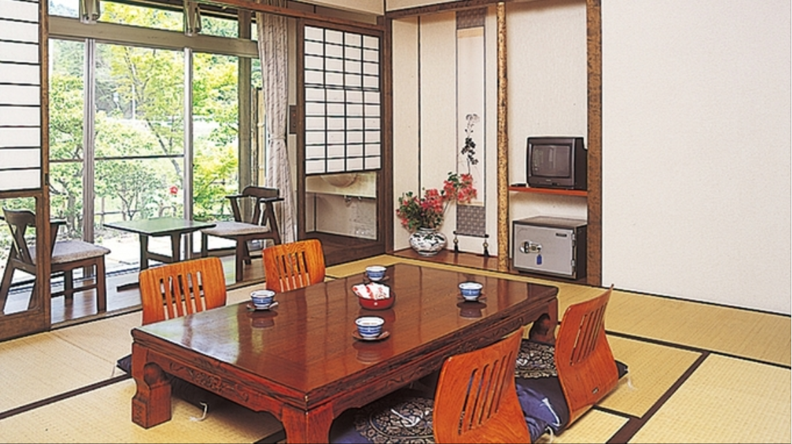 薬師湯温泉 旅館 竹屋敷