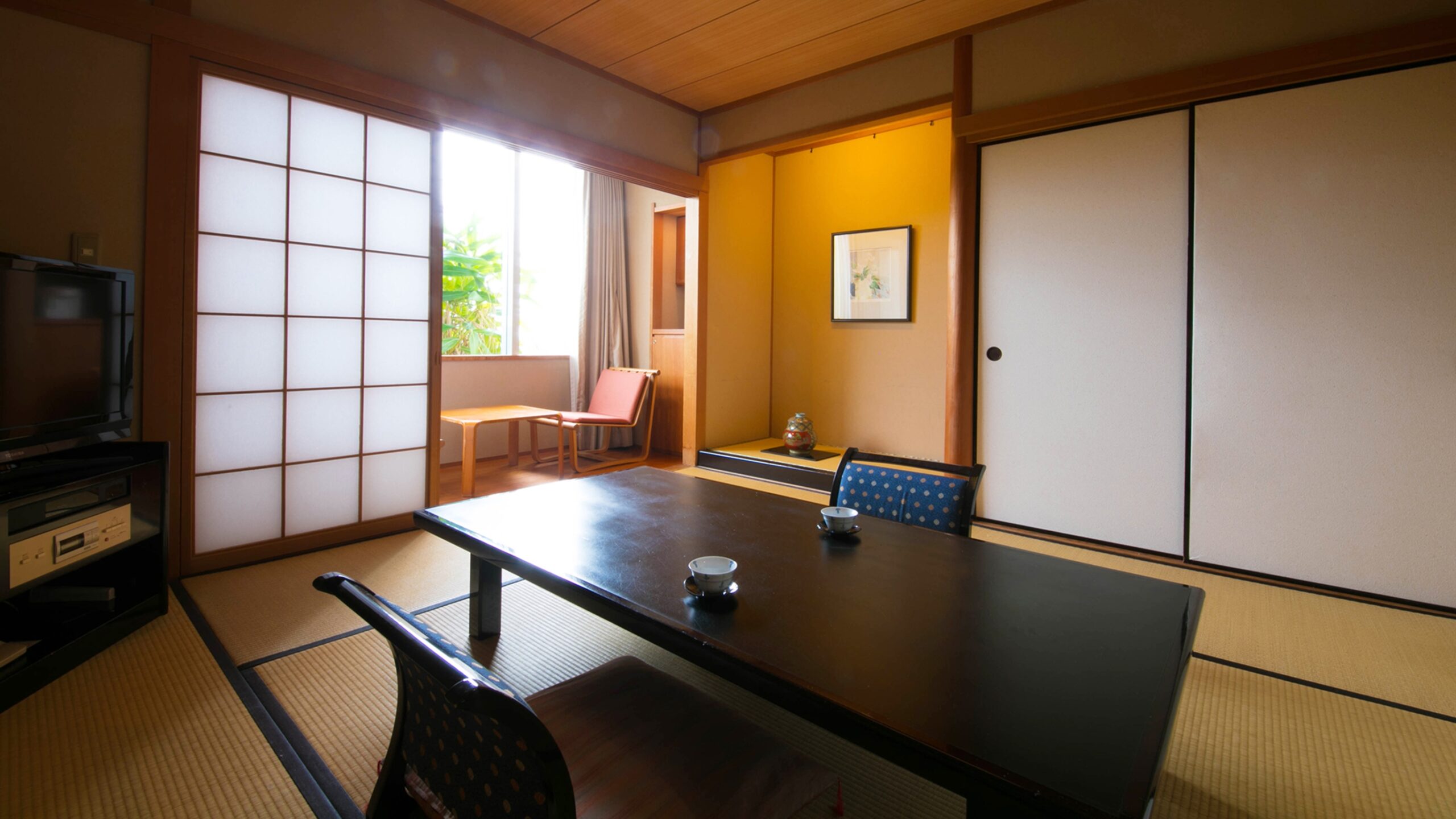 ラグナガーデン　本館